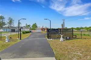 1845 Desoto Blvd N, Naples