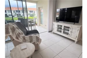 1033 Egrets Walk Circle, Naples, FL 34108 - MLS#226001329