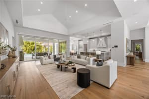 375 Bow Line Drive, Naples, FL 34103 - MLS#226001364