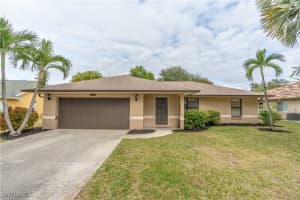 2237 River Reach Drive, Naples, FL 34104 - MLS#226001365