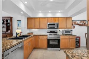 322 Sugar Pine Lane, Naples, FL 34108 - MLS#226001370