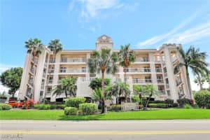 9700 Gulf Shore Dr 202, Naples