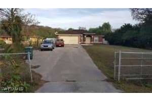 130 6th St Ne, Naples