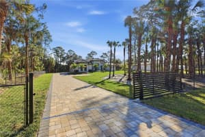 772 11th Street, Naples, FL 34120 - MLS#226001382