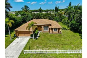 25452 Paradise Road, Bonita Springs, FL 34135 - MLS#226001400