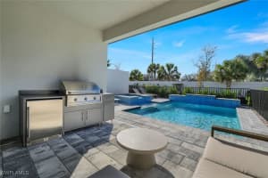 14716 Kingfisher Loop, Naples