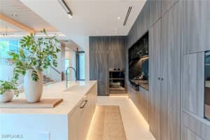 1100 Sandpiper Street, Naples, FL 34102 - MLS#226001462