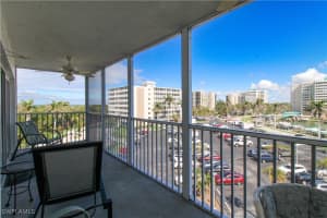 1 Bluebill Avenue, Naples, FL 34108 - MLS#226001468