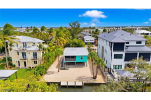 270 Dundee Road, Fort Myers Beach, FL 33931 - MLS#226001485