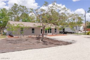 1221 22nd Avenue, Naples, FL 34120 - MLS#226001500