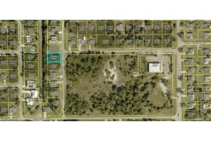 727 Long Distance Lane, Lehigh Acres, FL 33974 - MLS#226001514