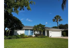 321 Burning Tree Dr, Naples