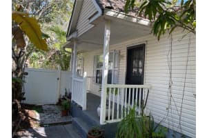 318 Leawood Circle, Naples, FL 34104 - MLS#226001524