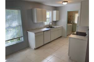 318 Leawood Circle, Naples, FL 34104 - MLS#226001524