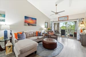 422 Valerie Way, Naples, FL 34104 - MLS#226001540