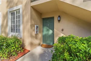 1260 Wildwood Lakes Blvd 108, Naples