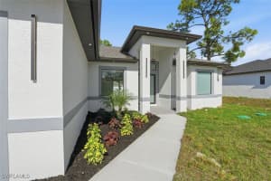 2930 20th Street, Lehigh Acres, FL 33976 - MLS#226001552