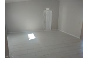 409 8th Terrace, Cape Coral, FL 33993 - MLS#226001560