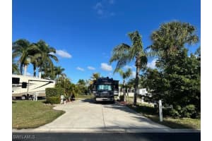 1246 Silver Lakes Boulevard, Naples, FL 34114 - MLS#226001571