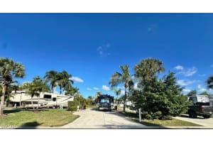 1246 Silver Lakes Boulevard, Naples, FL 34114 - MLS#226001571