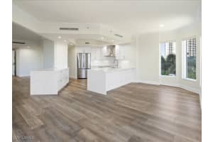 1060 Borghese Ln 201, Naples