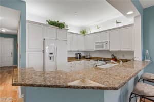 400 FLAGSHIP Drive, Naples, FL 34108-2391 - MLS#226001581