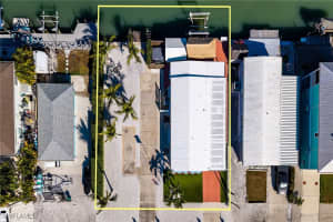 639 Palm Avenue, Goodland, FL 34140 - MLS#226001591