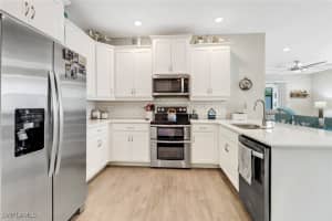 1084 Tranquil Brook Drive, Naples, FL 34114 - MLS#226001627