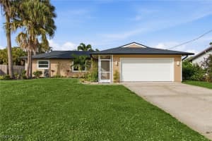 6152 Park Rd, Fort Myers