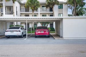 420 Fox Haven Drive, Naples, FL 34104 - MLS#226001648