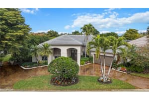 1052 Spanish Moss Trail, Naples, FL 34108 - MLS#226001660