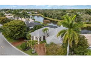 1052 Spanish Moss Trail, Naples, FL 34108 - MLS#226001660