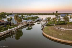 271 Randy Lane, Fort Myers Beach, FL 33931 - MLS#226001673