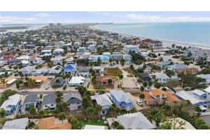 136 Madison Court, Fort Myers Beach, FL 33931 - MLS#226001722