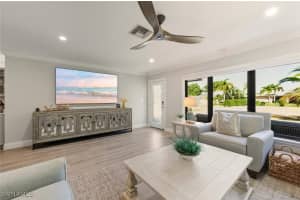 530 108 Avenue, Naples, FL 34108 - MLS#226001742