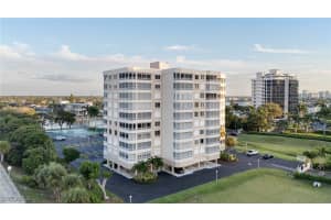 11118 Gulf Shore Drive, Naples, FL 34108 - MLS#226001762