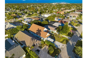 739 102nd Avenue, Naples, FL 34108 - MLS#226001789