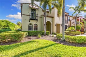 9050 Capistrano St N 41-5, Naples