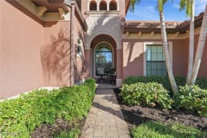6648 Roma Way, Naples, FL 34113 - MLS#226001799