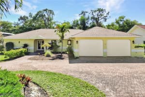 201 Palmetto Dunes Cir, Naples