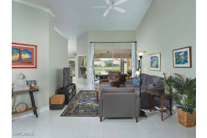 2126 Crown Point, Naples, FL 34112 - MLS#226001879