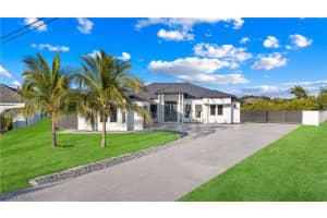 1817 11th Terrace, Cape Coral, FL 33991 - MLS#226001910