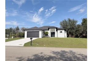 506 5th Street, Lehigh Acres, FL 33972 - MLS#226001932