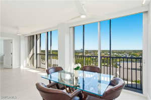 5601 Turtle Bay Drive, Naples, FL 34108 - MLS#226001952