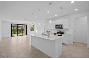 1695 Lake Jessup Circle, Cape Coral, FL 33909 - MLS#226001982