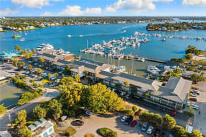 900 Broad Avenue, Naples, FL 34102 - MLS#226002000