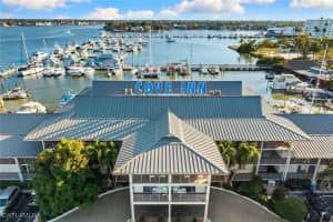 900 Broad Avenue, Naples, FL 34102 - MLS#226002000