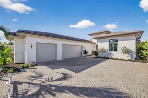 2051 Cambridge Park Drive, Naples, FL 34109 - MLS#226002032