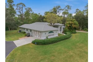 2053 17th Street, Naples, FL 34117 - MLS#226002050