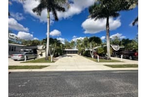 1292 Diamond Lake Circle, Naples, FL 34114 - MLS#226002060